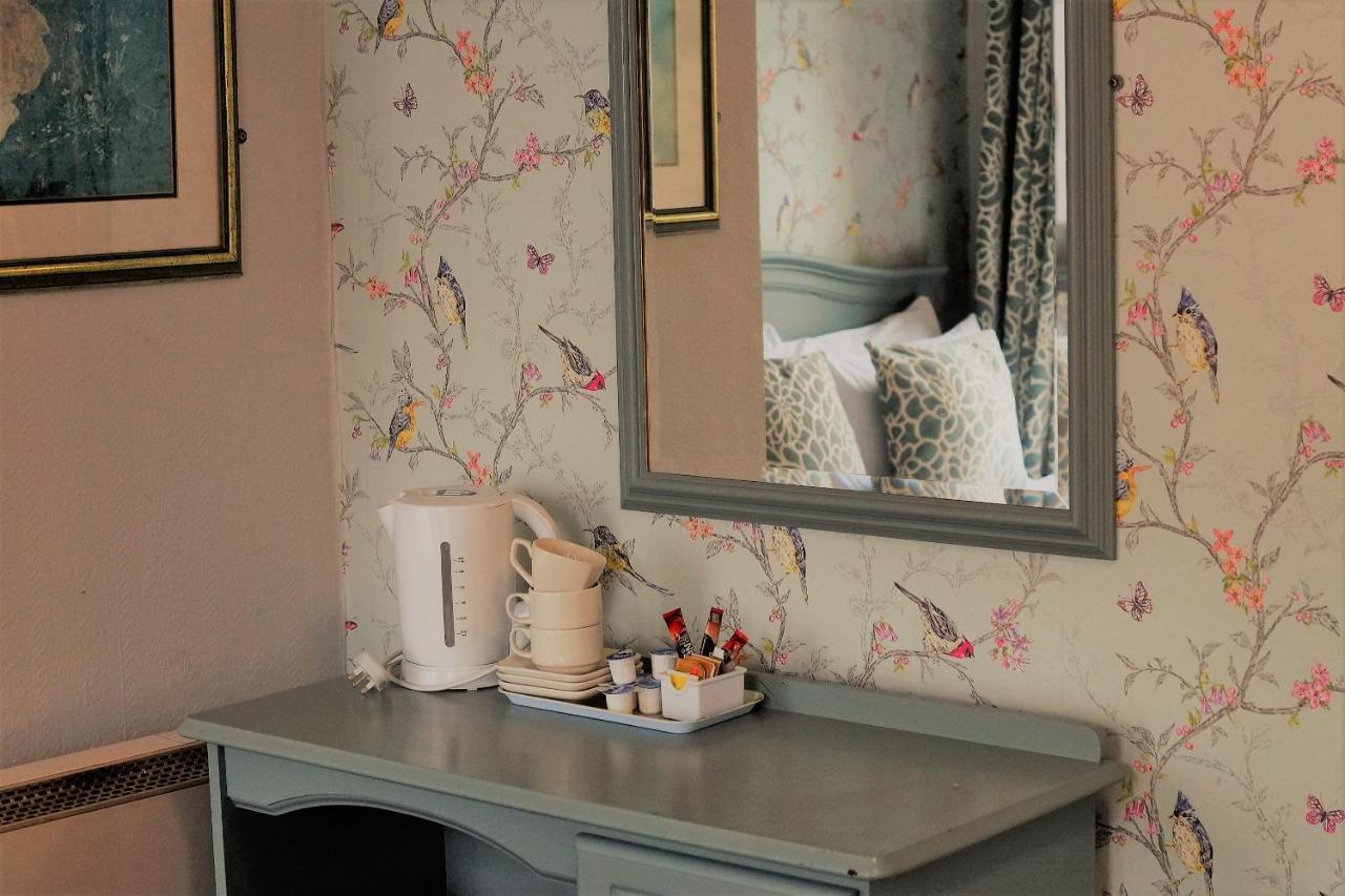 Guest house The Waterfront Townhouse 3*
