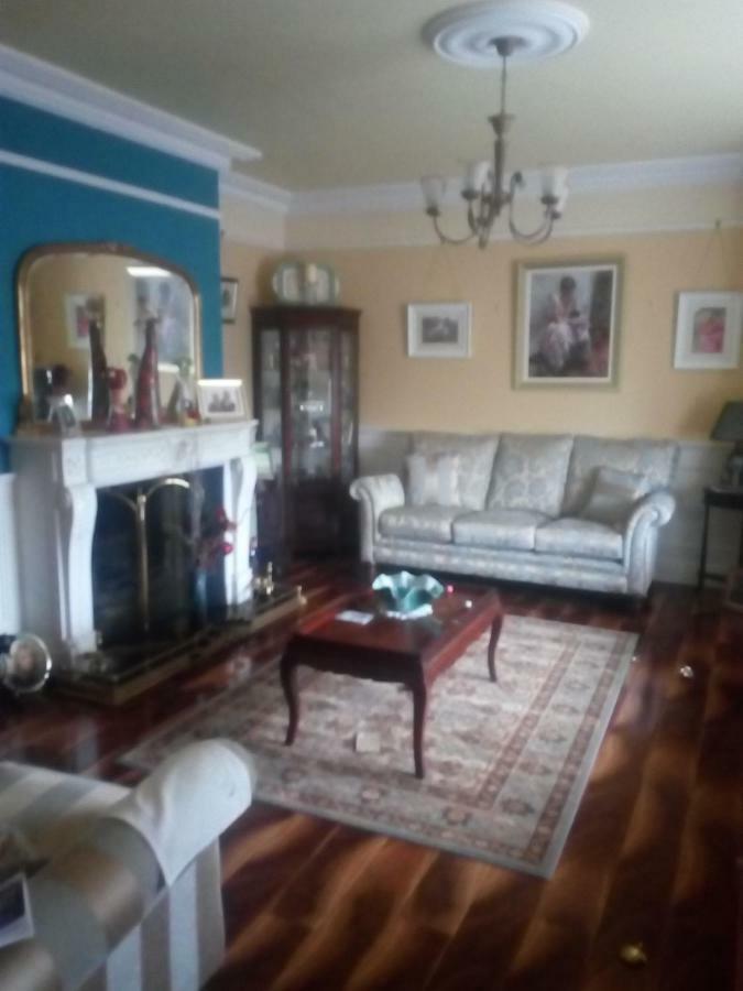 Tig Na Coille Country House *