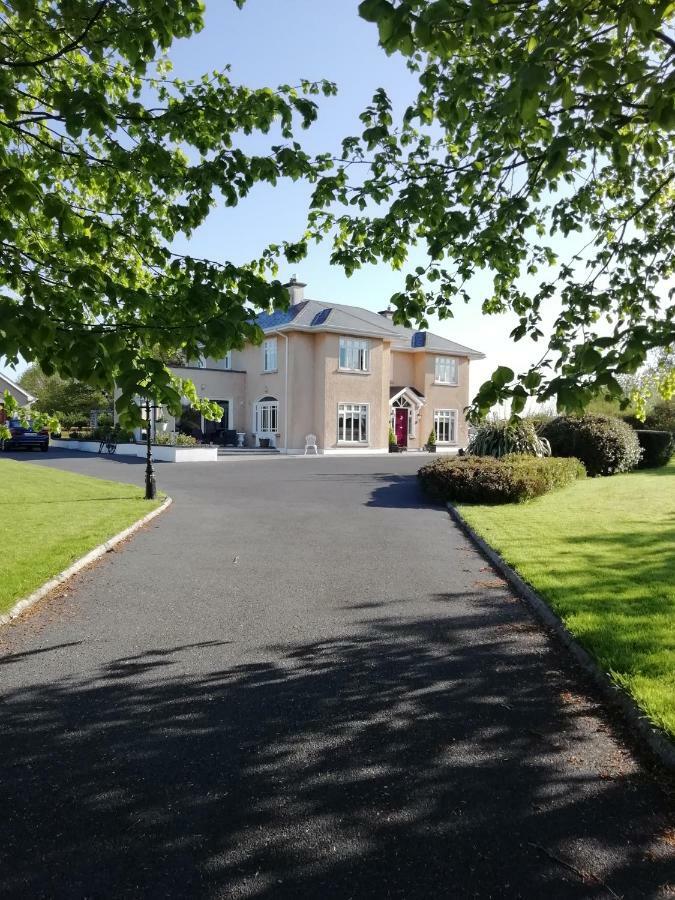 Tig Na Coille Country House *