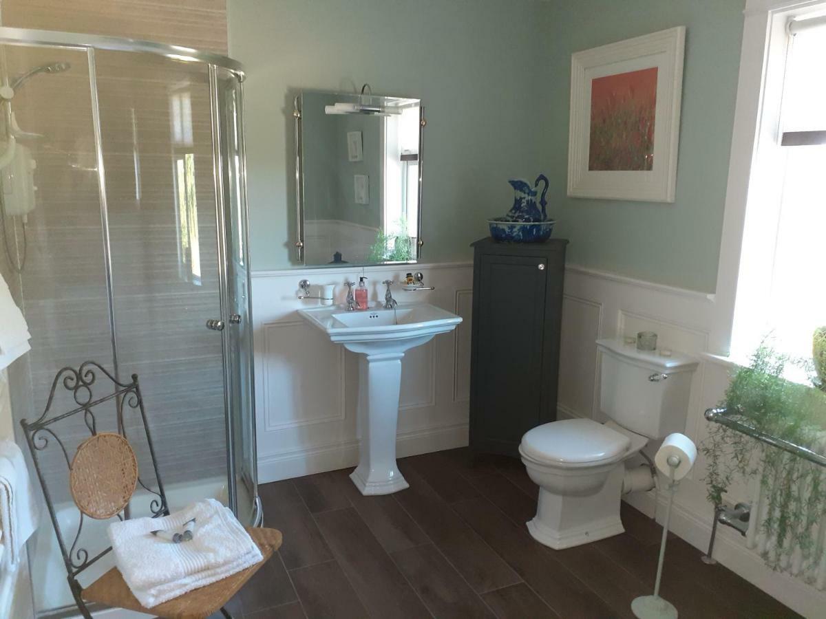 Tig Na Coille Country House *