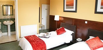 Hibernian House Guest house 3*
