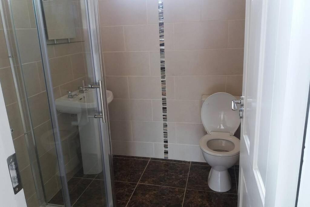 Self Catering Family In Apartment *