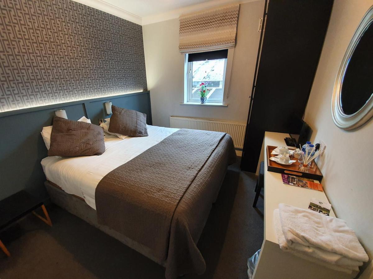 Billy Byrnes Bar & Guestrooms Guest house *